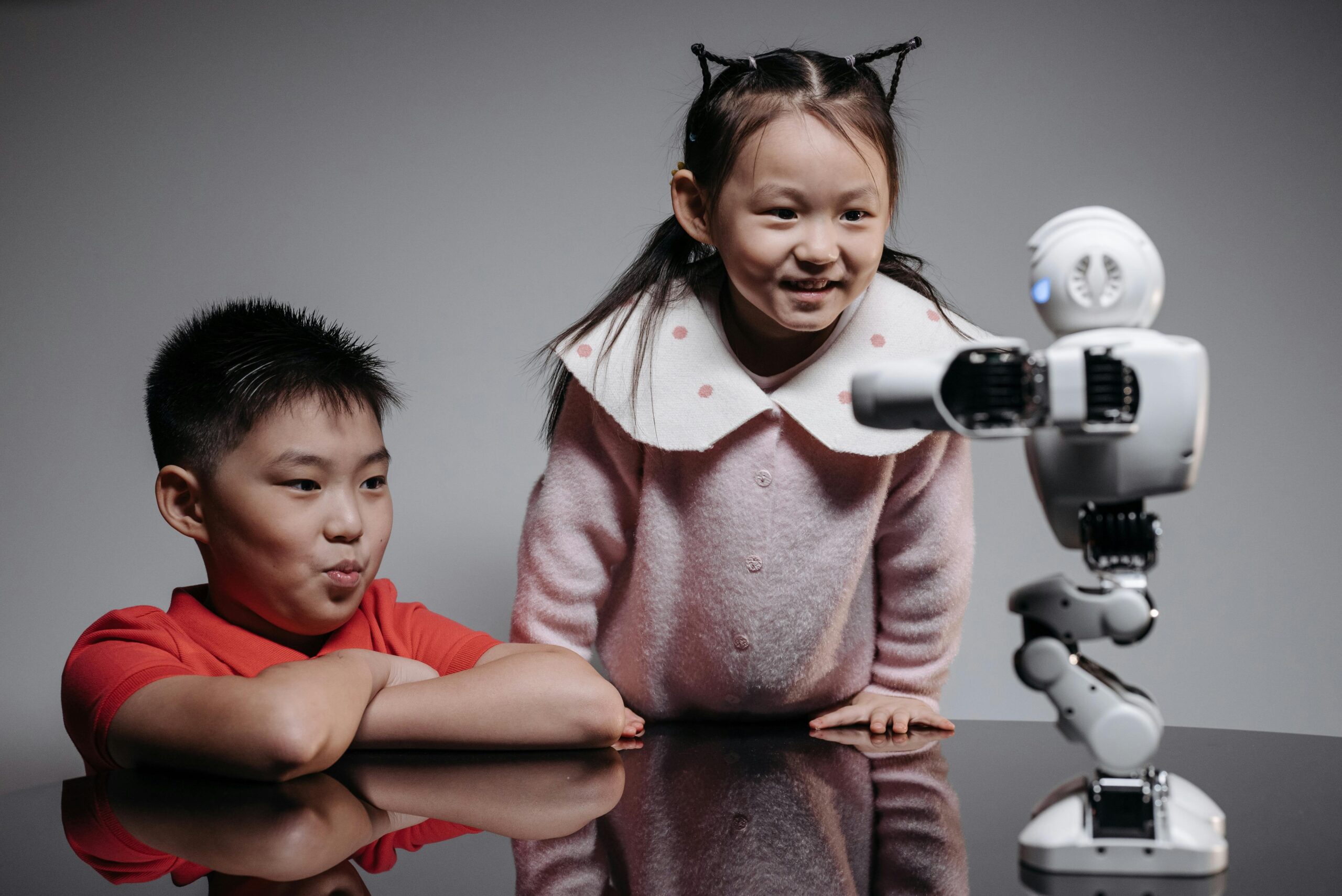 Read more about the article The Future of Marketing is Human-like: All-In-One AI Marketing Assistant Solves Traffic Challenges